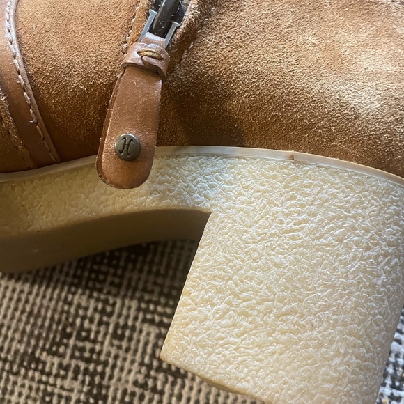 Brand new (no tags) Cole Haan suede and leather boots lined with fur. - Picture 5 of 10